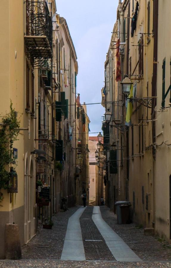 Old Town Apartment Alghero Exterior photo